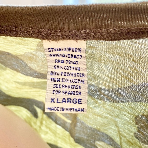 NEW “Ladies Camo Tee/L” - Picture 5 of 6